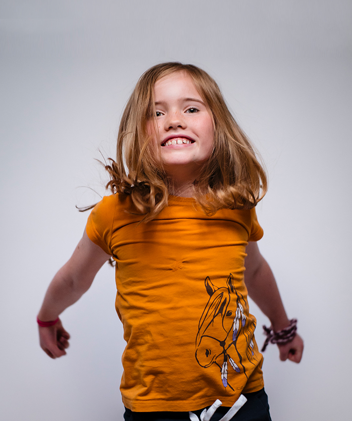 Team | Ylvie Schmidt | Rotwein, Weißwein, Roséwein, Sekt, Secco und Destillate / Spirituosenvom ökologischen Weingut Kiefer im Kaiserstuhl